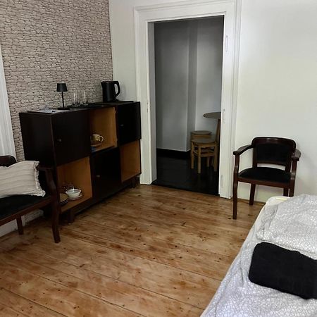 Utcara Nyilo Apartman Вац Екстер'єр фото